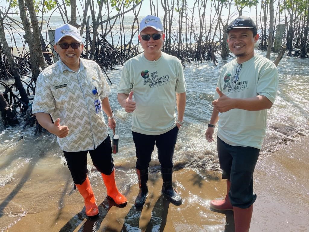 Fighting Rising Seas and Sinking Lands in Indonesia with Adaptation Resolve and Ingenuity